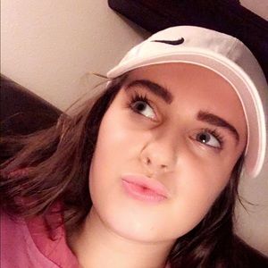 Meet your Posher, Kaitlyn